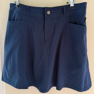 L.L. Bean Navy Blue A-Line GorpCore Hiking Skort Women’s Size 6